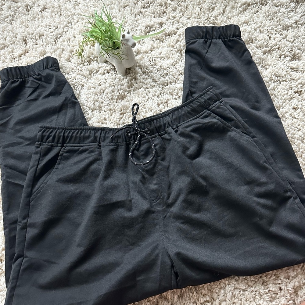 Romwe NWOT streetwear Street thick trendy adjustable drawstring sweats